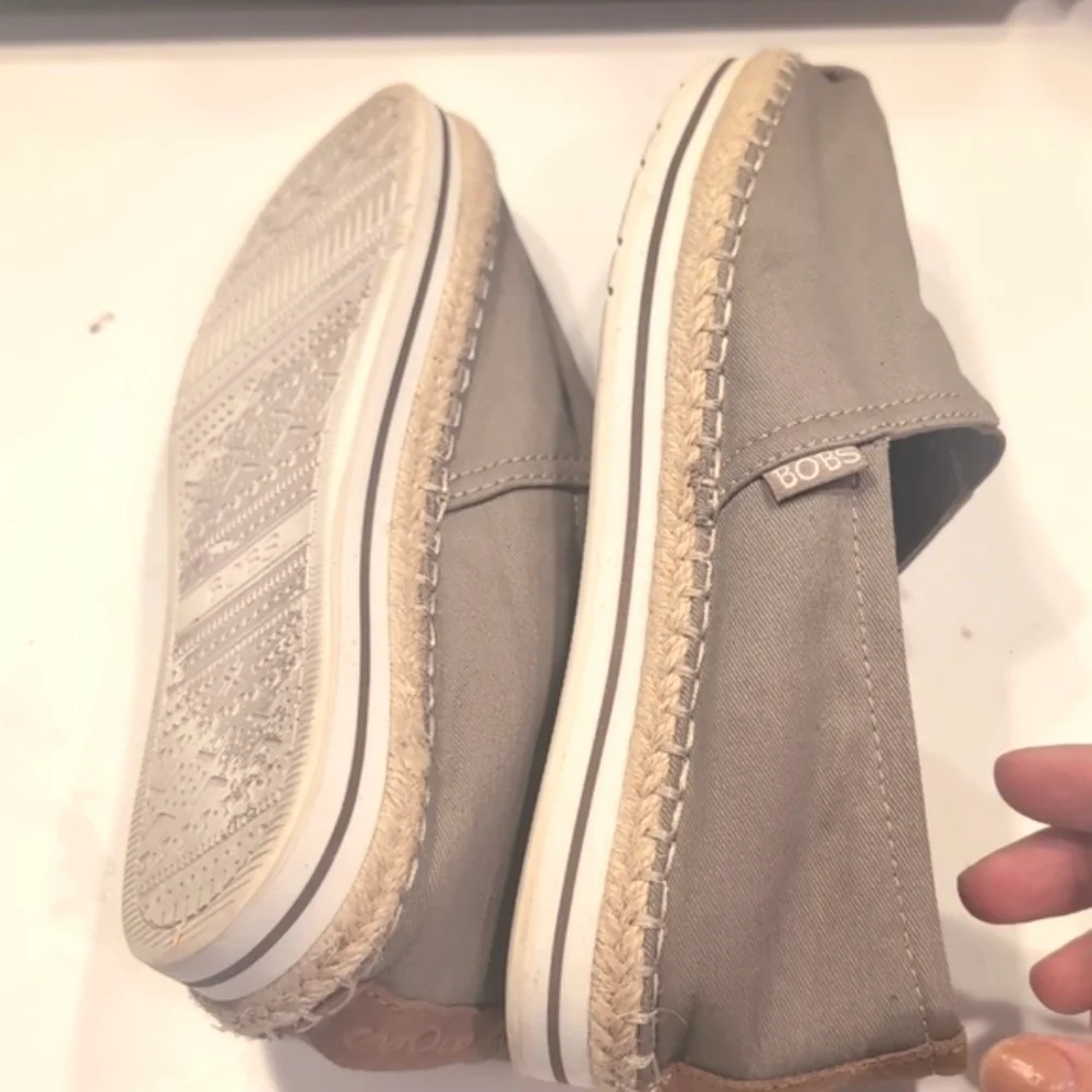 BOB'S By Skecher Memory Foam Gray Espadrilles Size 7